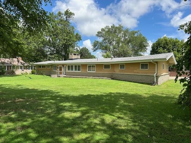 303 Highland Drive — photo 27