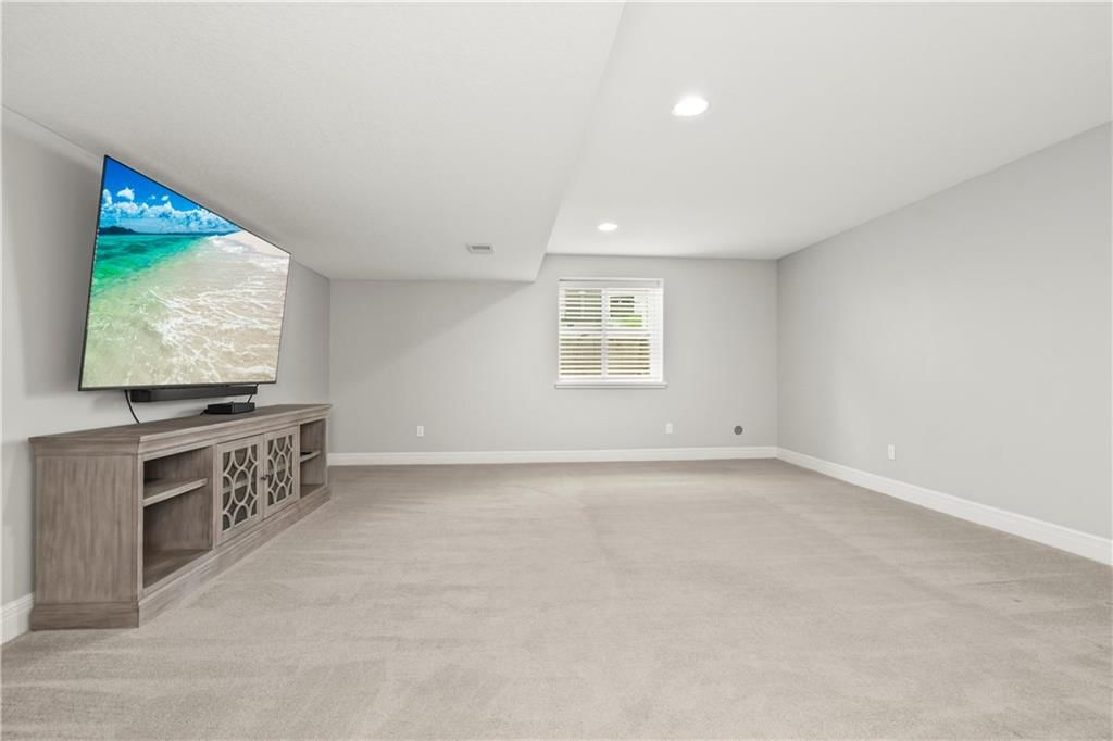 916 SE Forest Ridge Court — photo 24