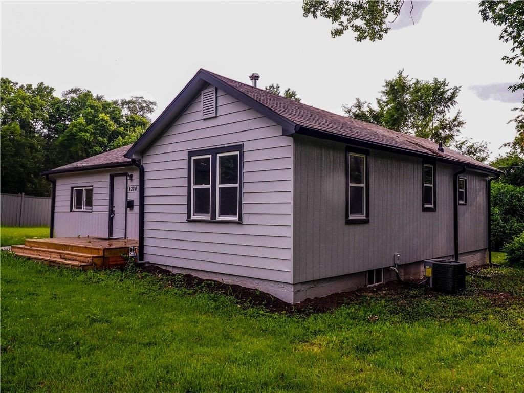 4224 N Spruce Avenue — photo 3