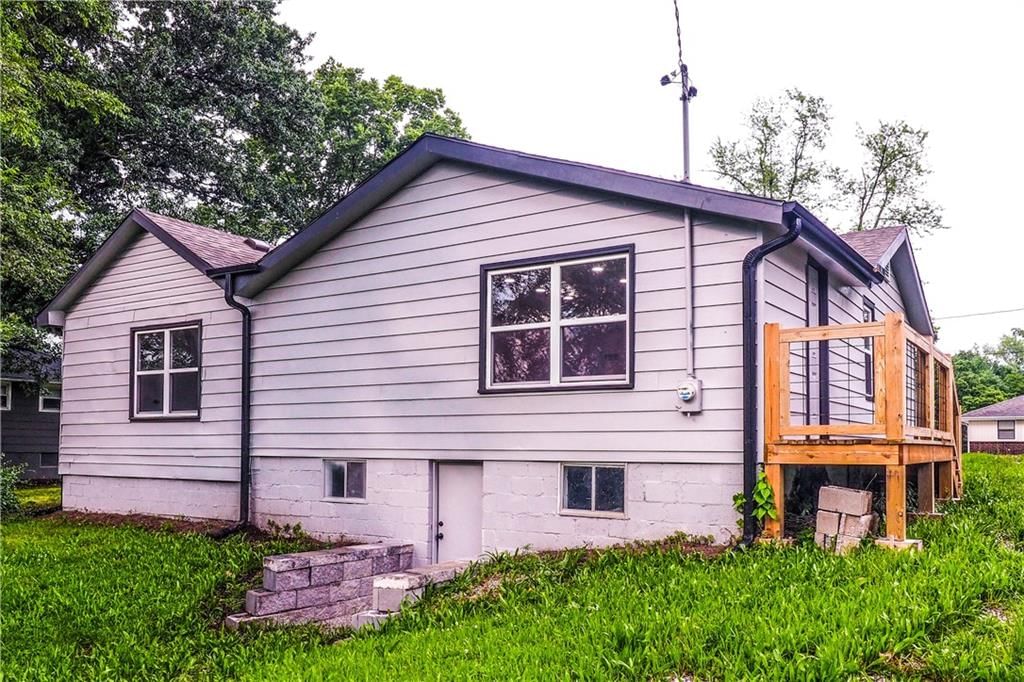 4224 N Spruce Avenue — photo 4