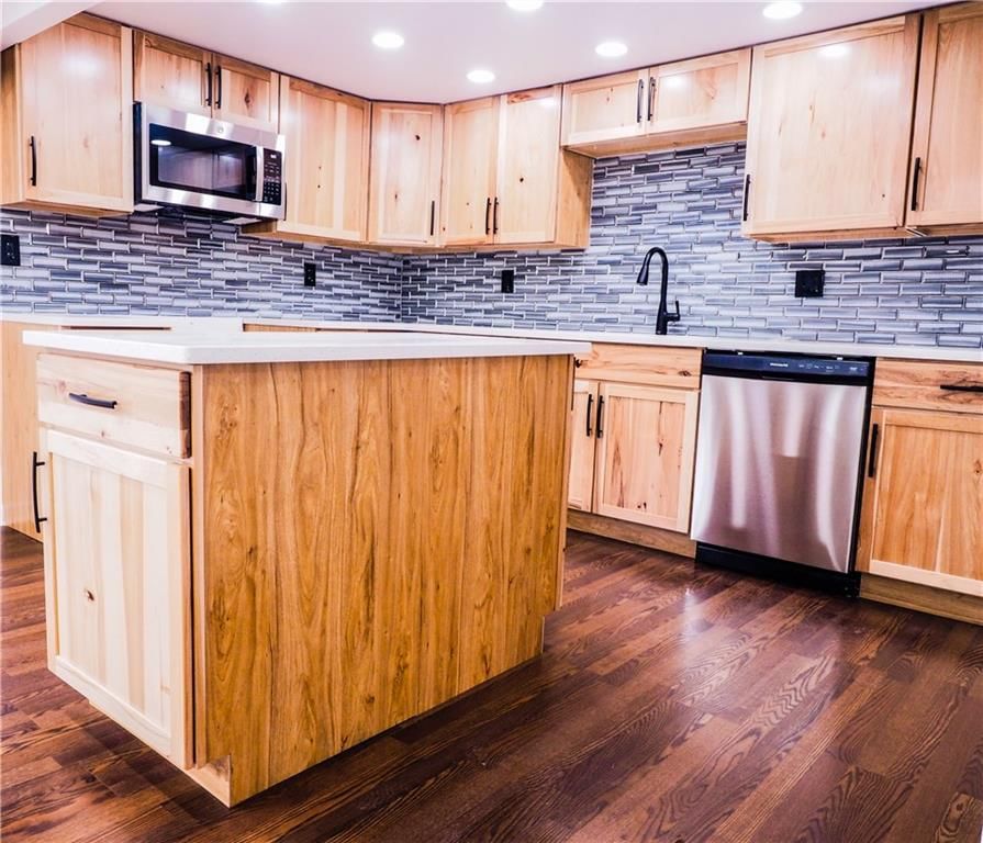 4224 N Spruce Avenue — photo 5