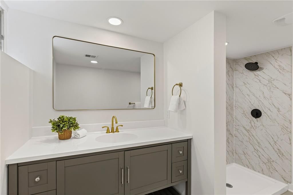 7401 W 99th Street — photo 45