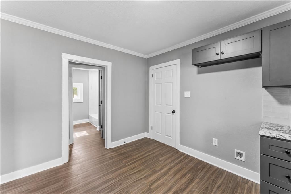 1830 Illinois Street — photo 12