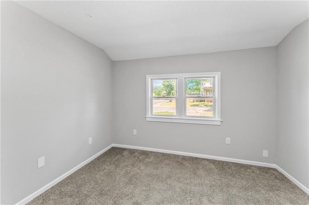 1830 Illinois Street — photo 18