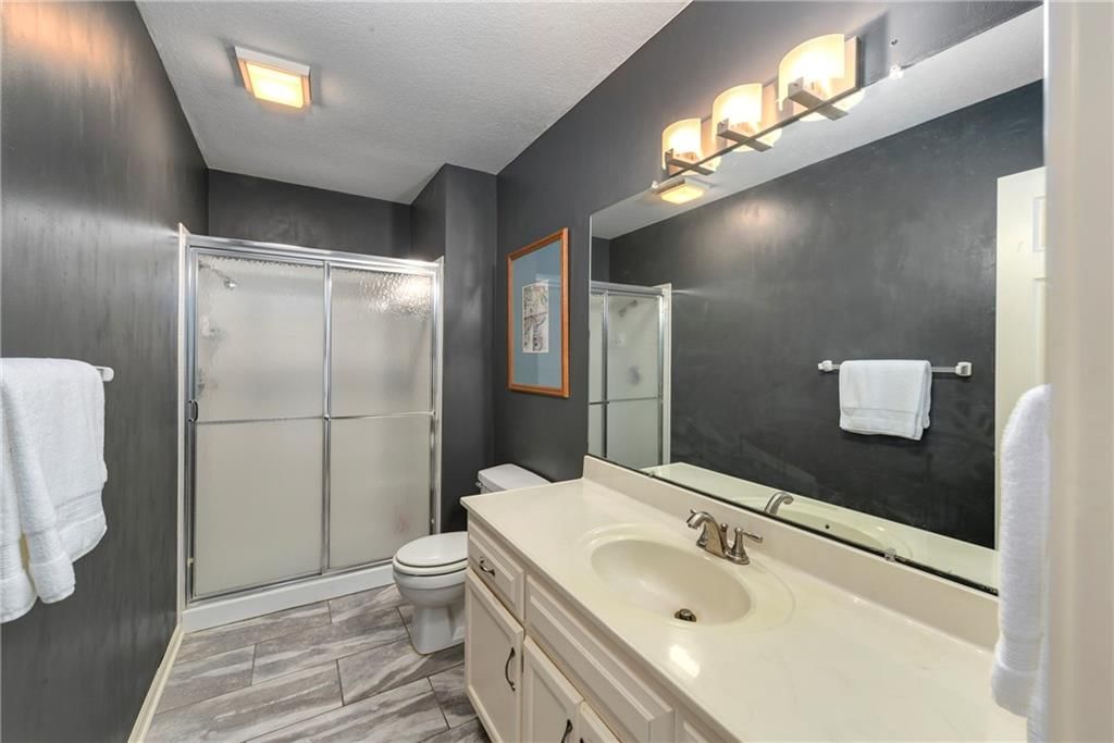9006 W 139th Terrace — photo 41