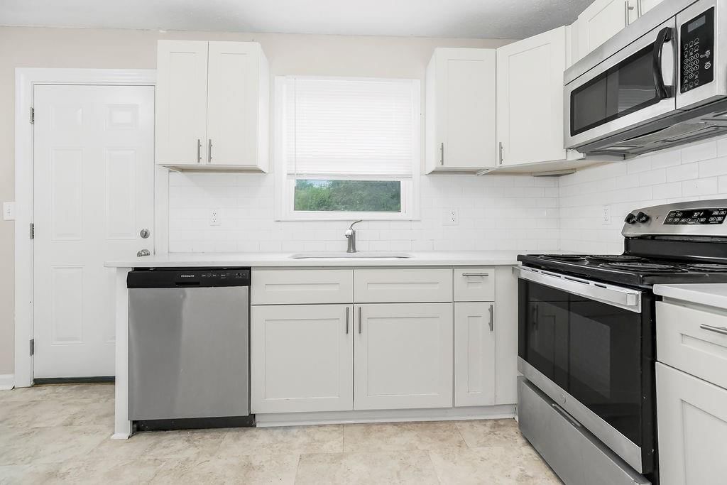 13309 Winchester Avenue — photo 12