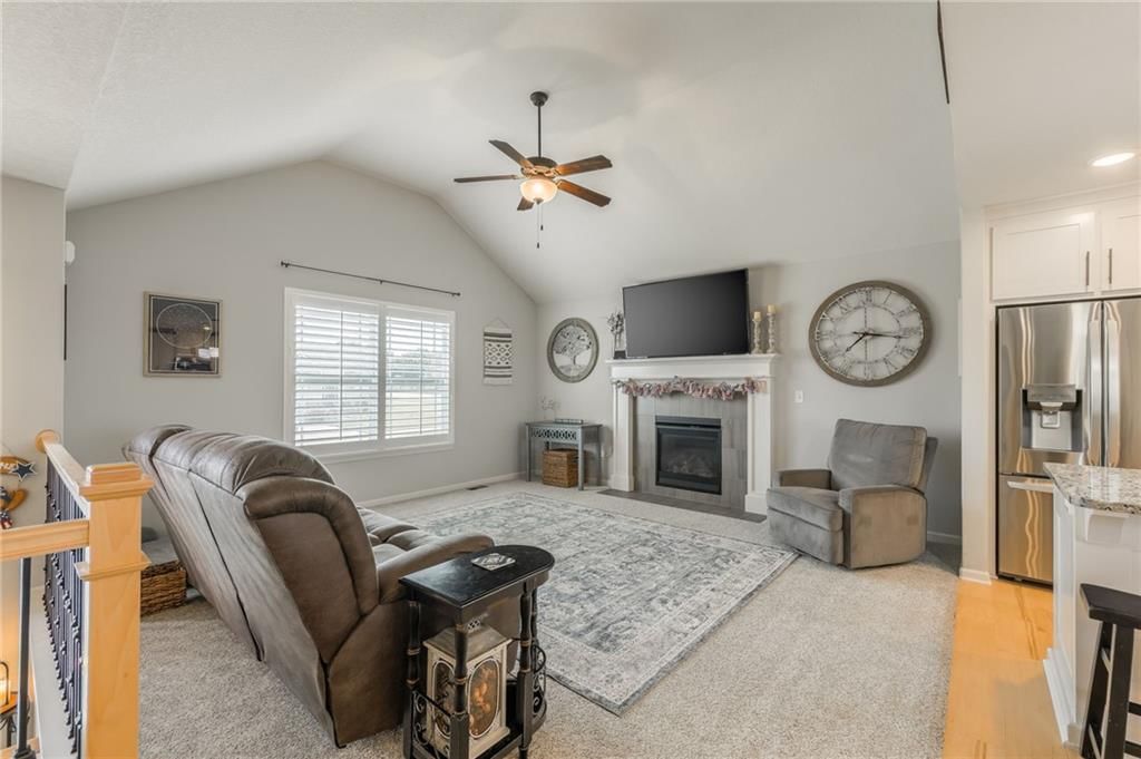 1603 CHESTNUT Street — photo 3