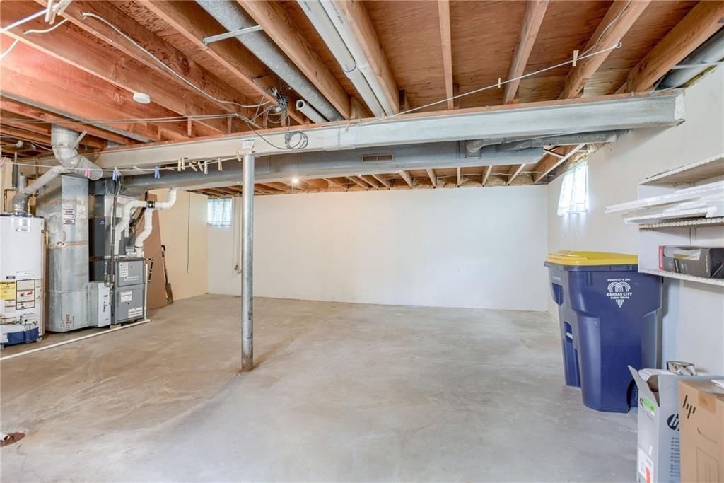 8617 E 52nd Street — photo 27