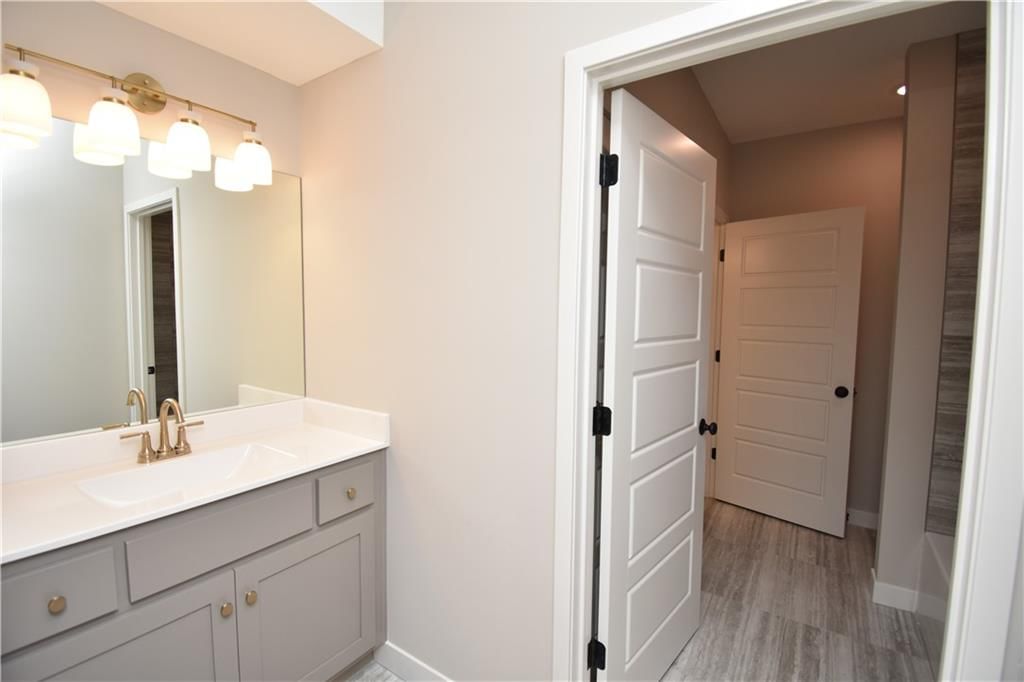 8312 NE 76th Terrace — photo 38