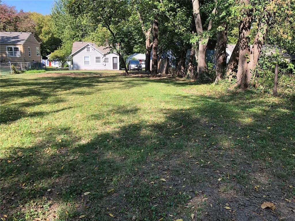 8007 Mercier Street — photo 15