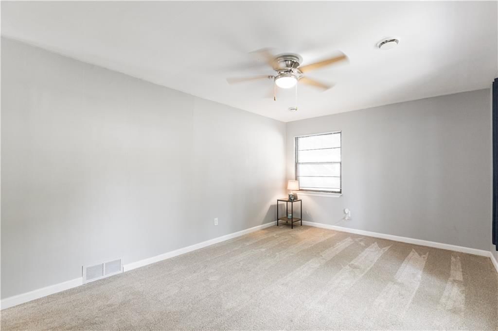 5017 Crest Drive — photo 9