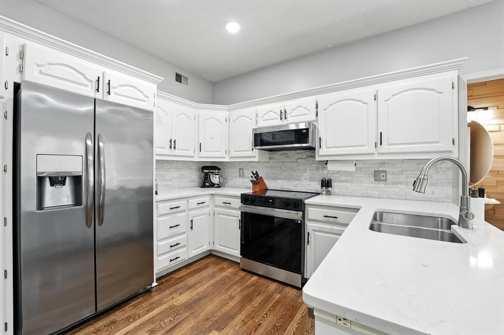 5136 NE Ash Grove Drive — photo 12