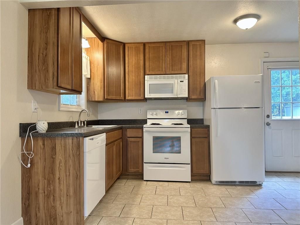 400 Webster Street — photo 3