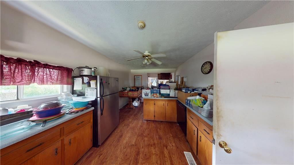 420 N Washington Street — photo 11