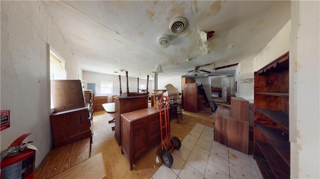 420 N Washington Street — photo 15