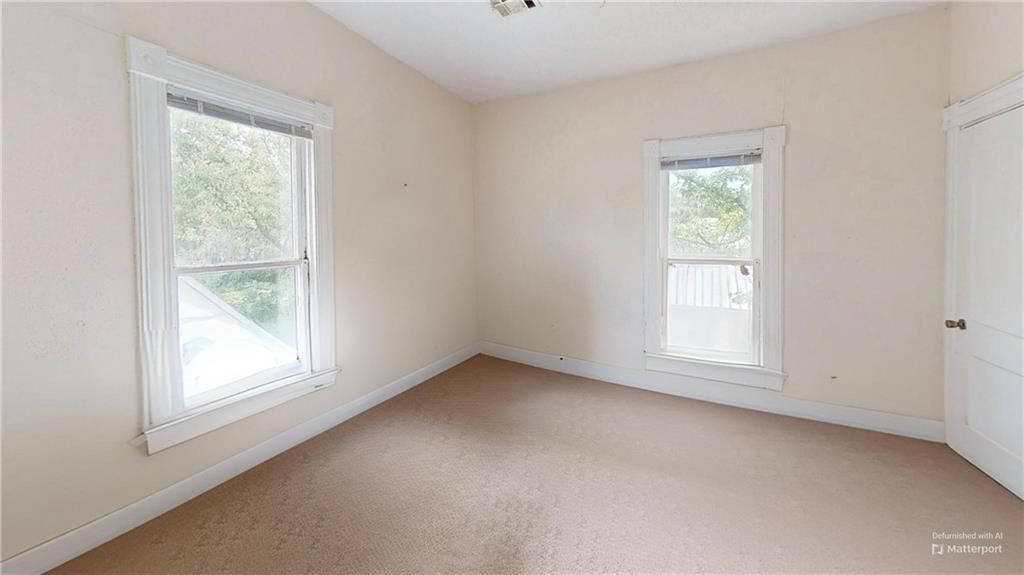 420 N Washington Street — photo 36