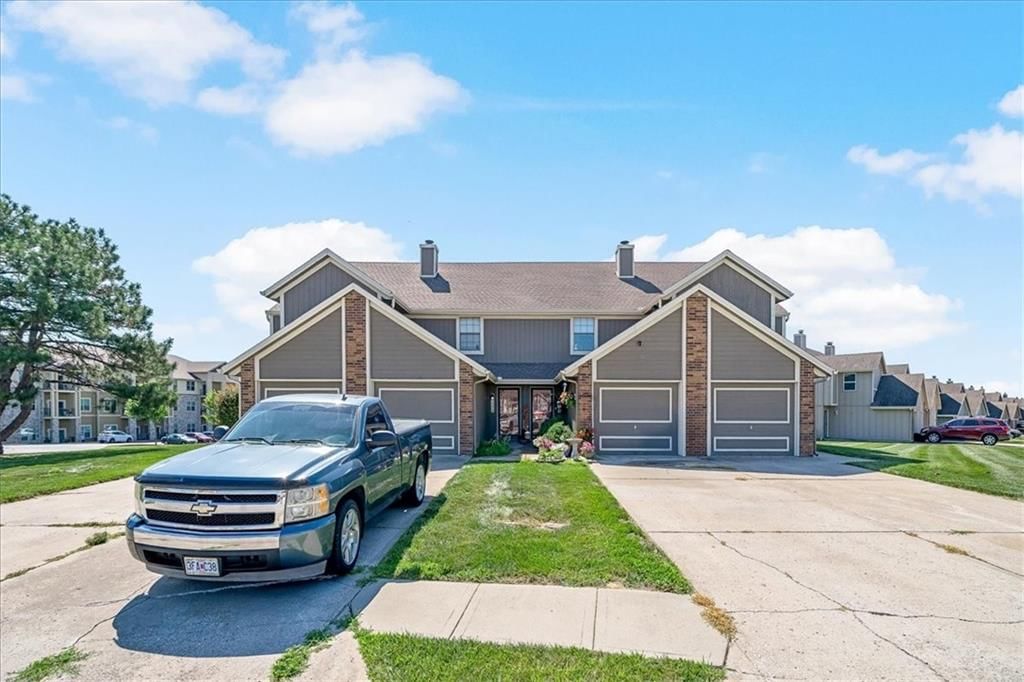 518 NE 6th Street, Blue Springs, MO