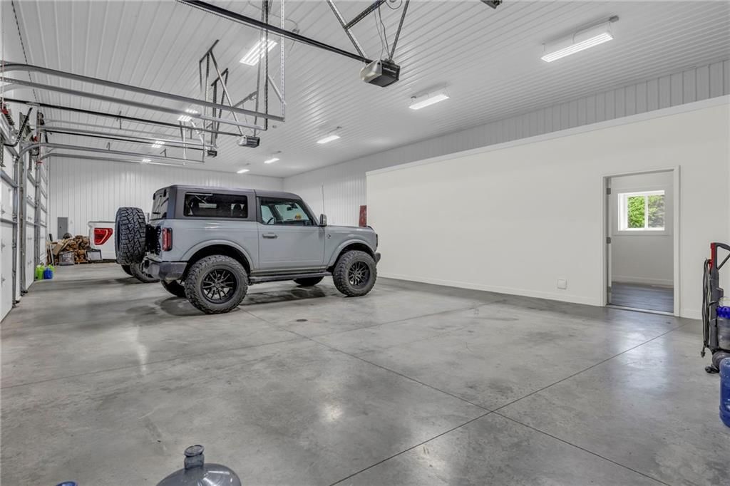 2385 Pleasant Valley Drive — photo 41