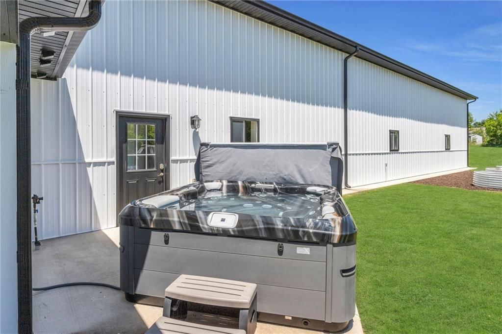 2385 Pleasant Valley Drive — photo 49