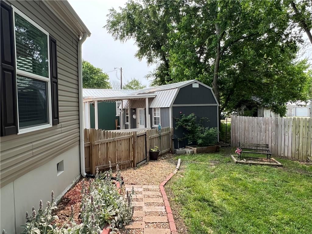 22784 Squirrel Lane — photo 6