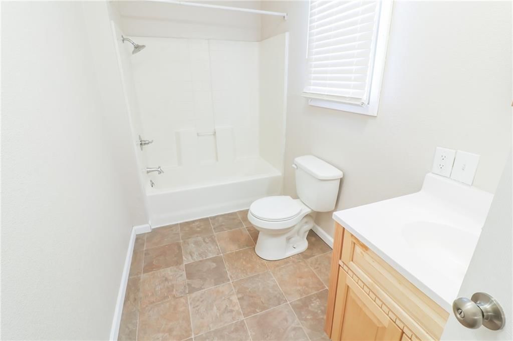 6418 Washington Street — photo 14