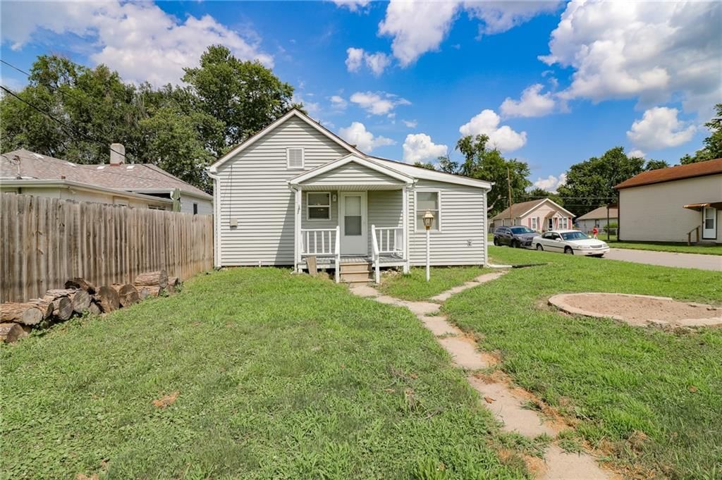 6418 Washington Street — photo 24