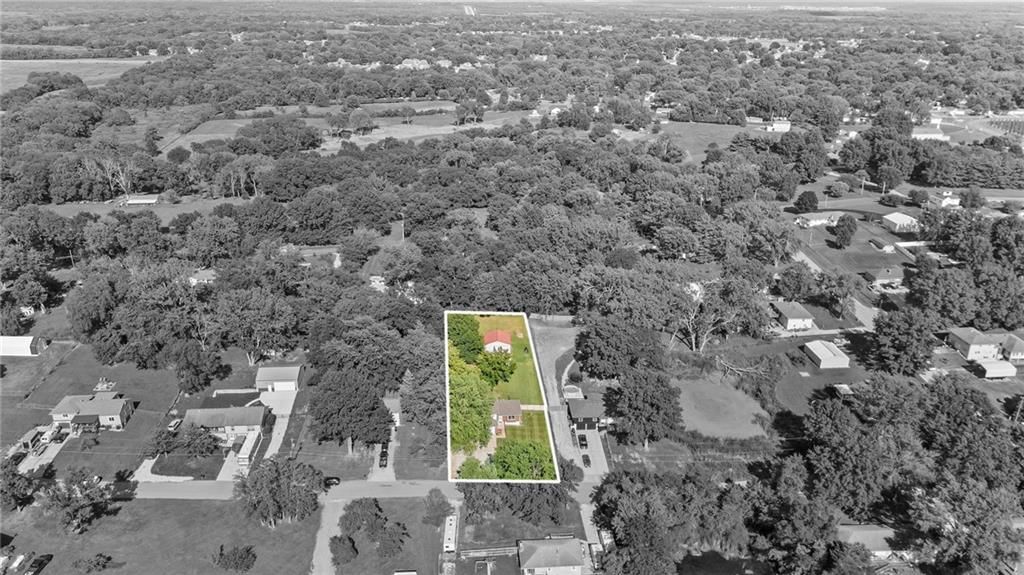 1925 N Redwood Drive — photo 44