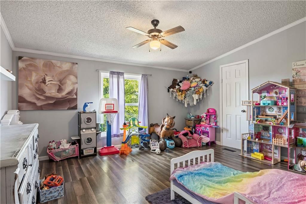 679 Kingman Road — photo 17