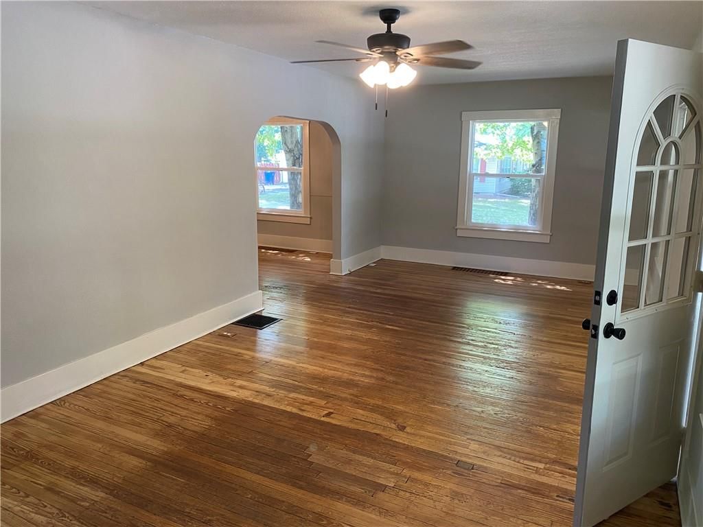 327 W SOUTHSIDE Boulevard — photo 5