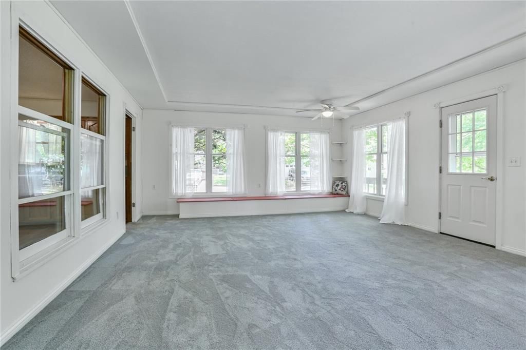 15904 Richmond Avenue — photo 11