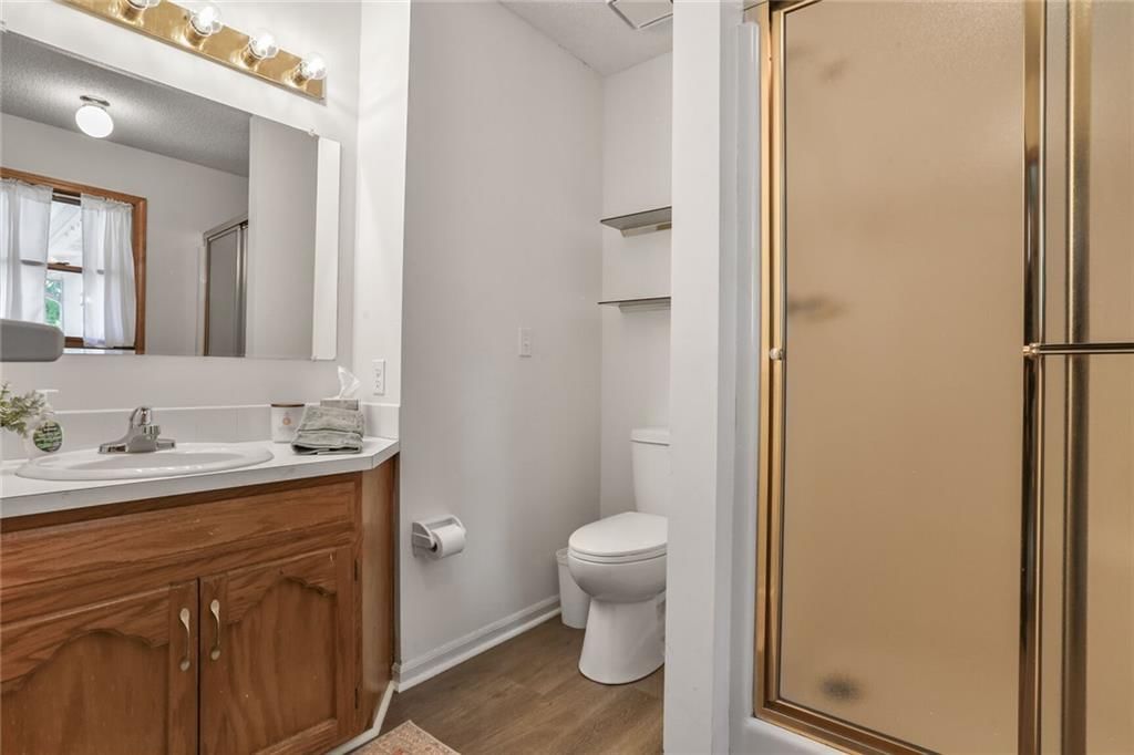 15904 Richmond Avenue — photo 14