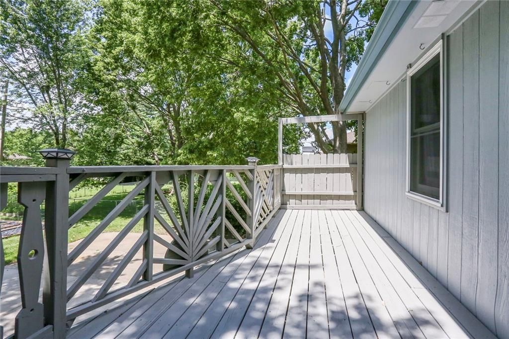 15904 Richmond Avenue — photo 25