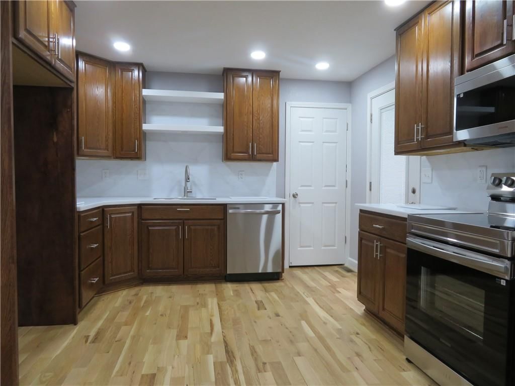 1124 E Peoria Street — photo 12