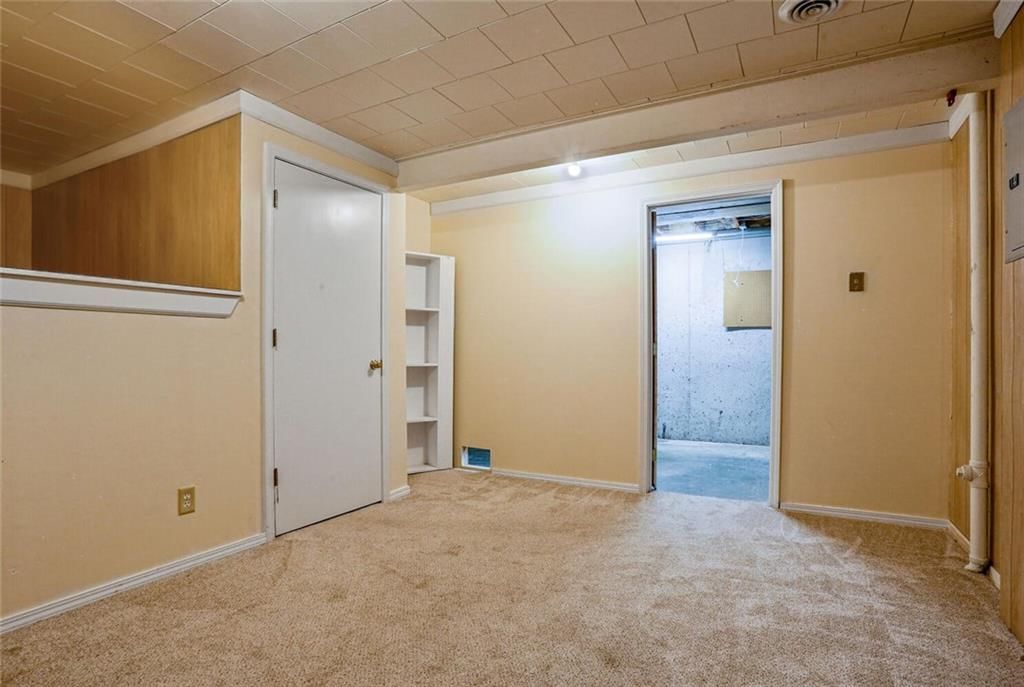6486 NW Valley Drive — photo 17