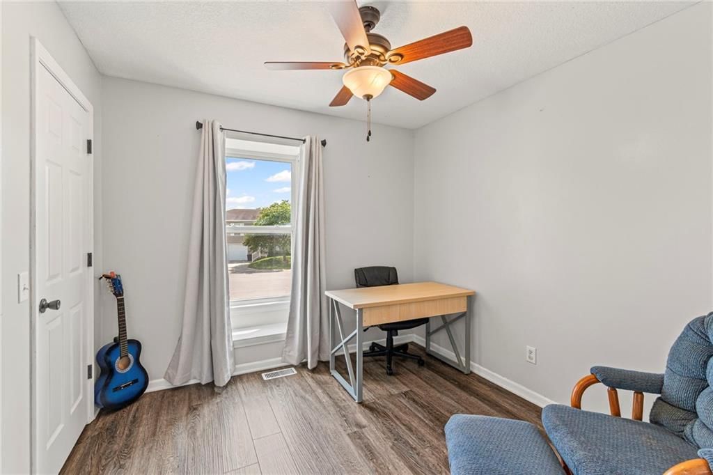 1703 Bluestem Circle — photo 18