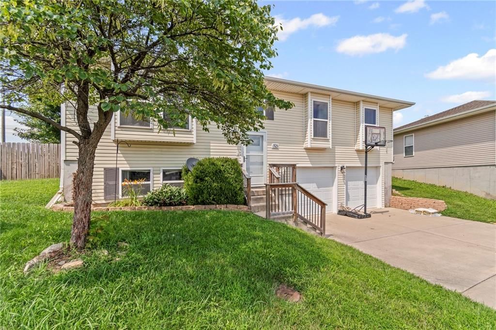 1703 Bluestem Circle — photo 3