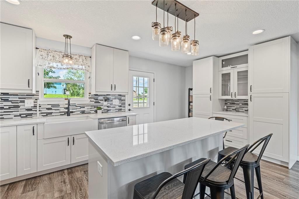 1703 Bluestem Circle — photo 9