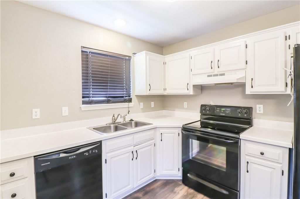 104 Brookridge Drive — photo 3