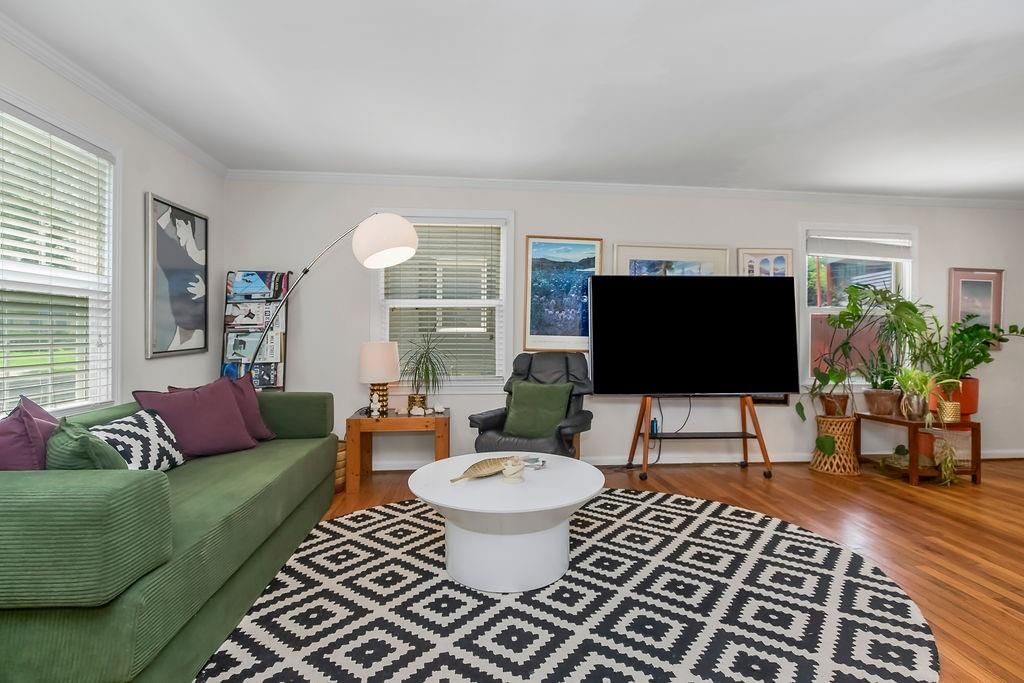 420 E 63RD Terrace — photo 7