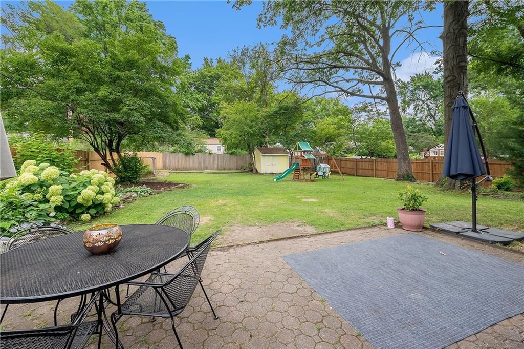 2524 Somerset Drive — photo 19