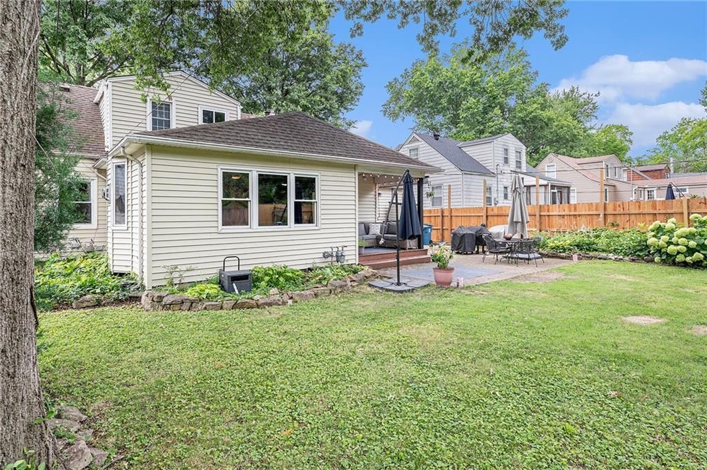 2524 Somerset Drive — photo 21