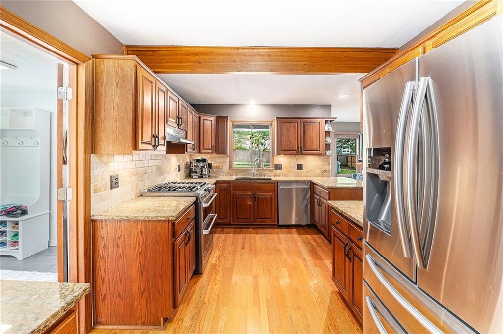 2524 Somerset Drive — photo 6