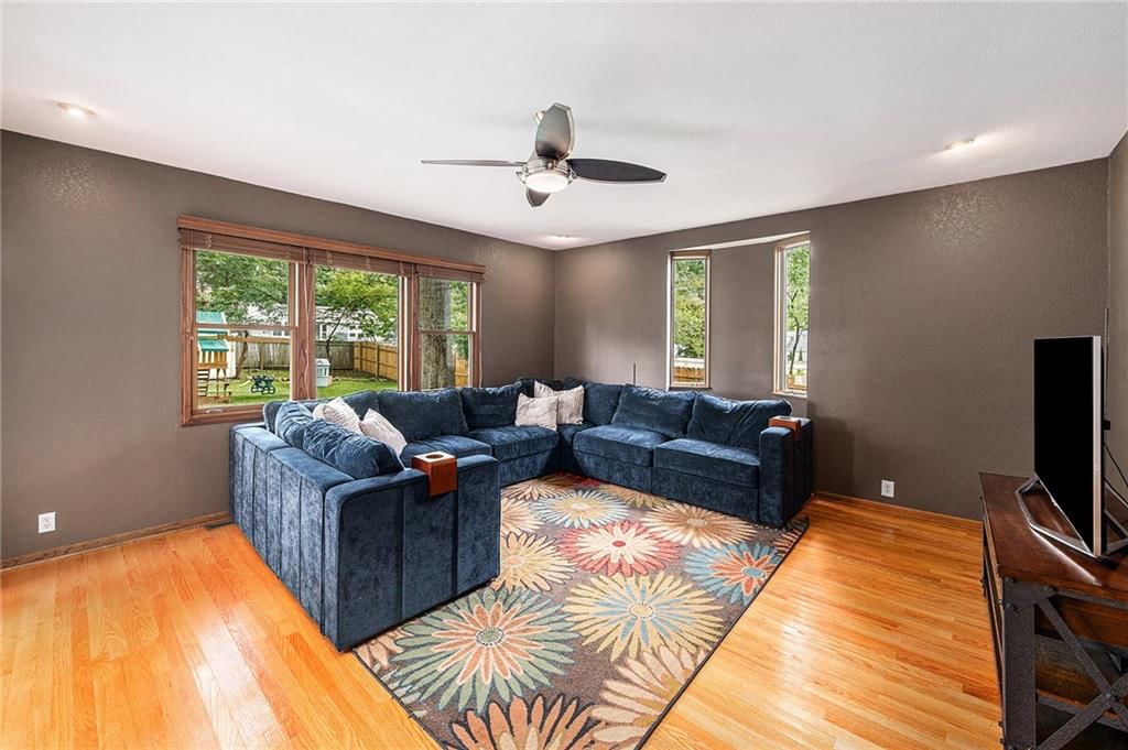 2524 Somerset Drive — photo 7