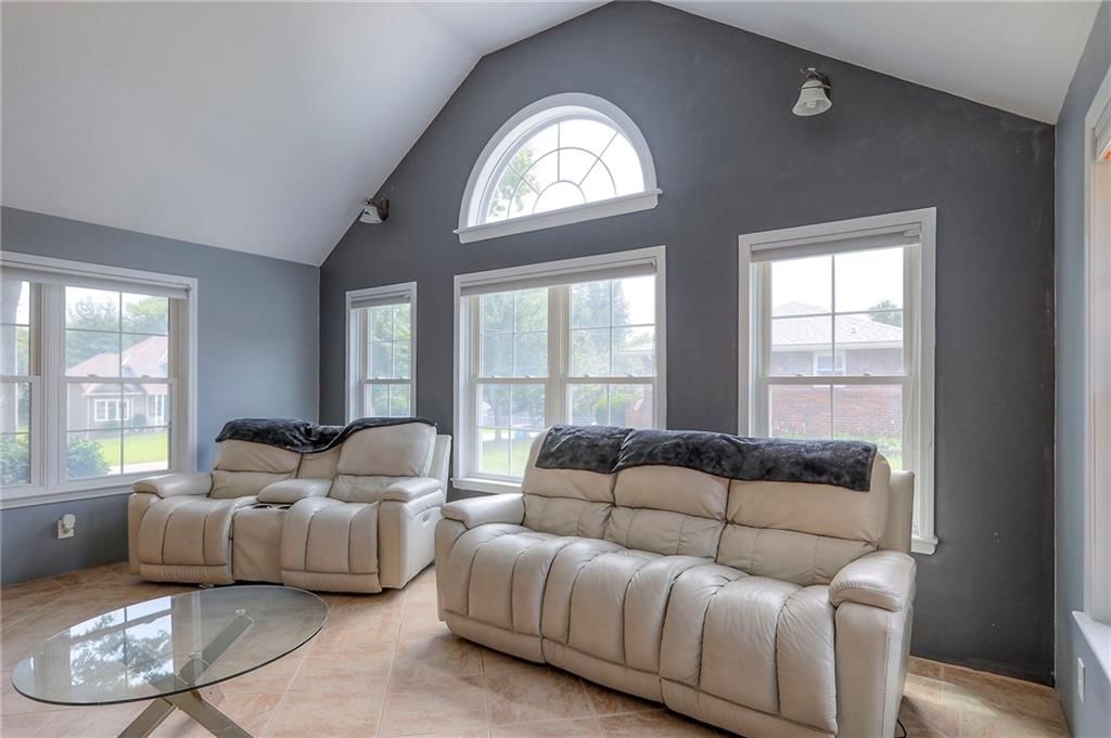 2508 N McBride Avenue — photo 27