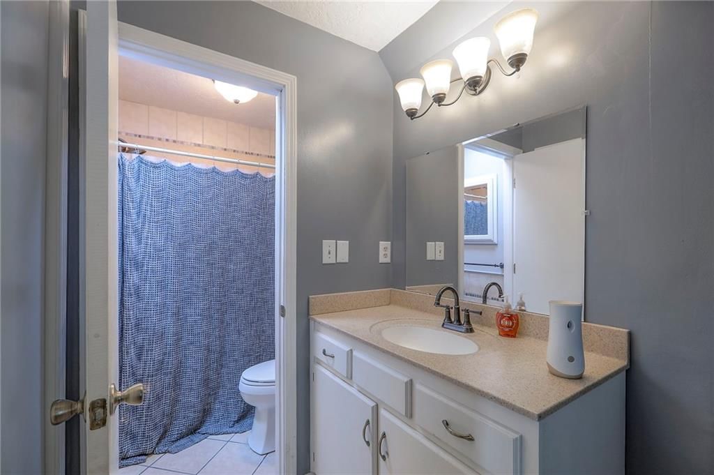 2508 N McBride Avenue — photo 32