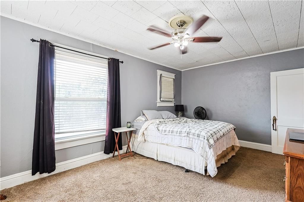 2517 Felix Street — photo 22