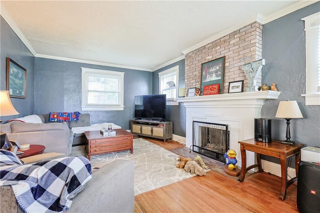 2517 Felix Street — photo 6