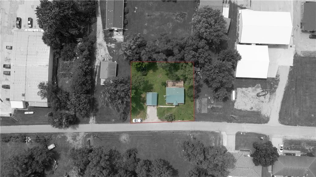 306 S Dallas Street — photo 20