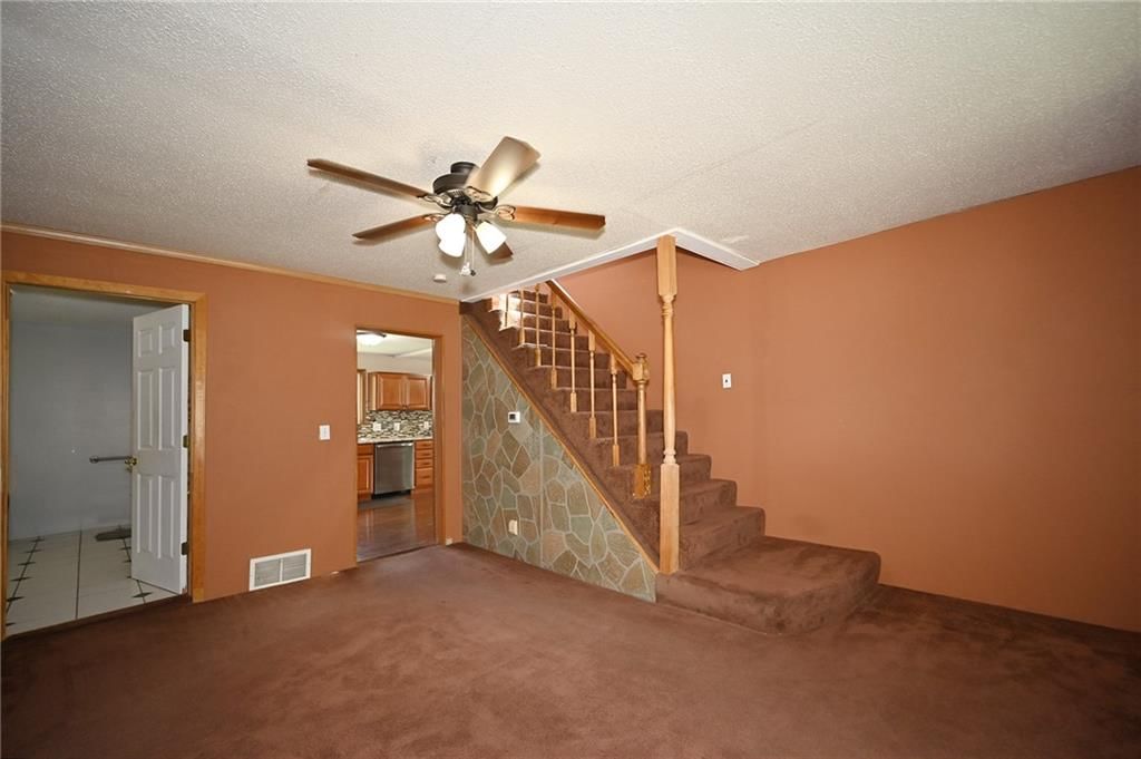 301 N Chester Avenue — photo 13