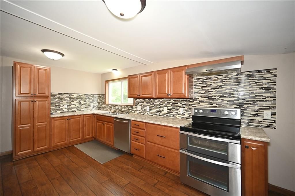 301 N Chester Avenue — photo 18